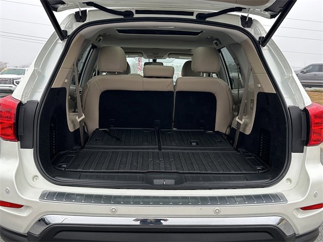 Certified 2020 Nissan Pathfinder Platinum w/ Cargo Package image 19