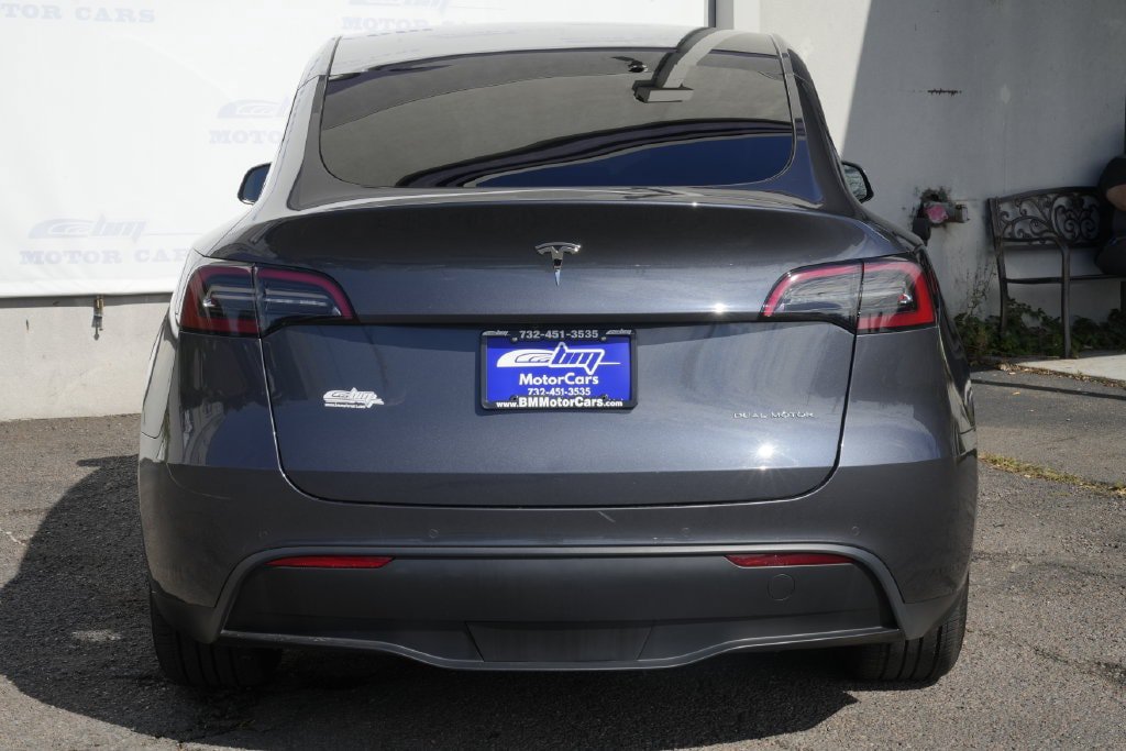 Used 2022 Tesla Model Y Long Range AWD/4WD image 6