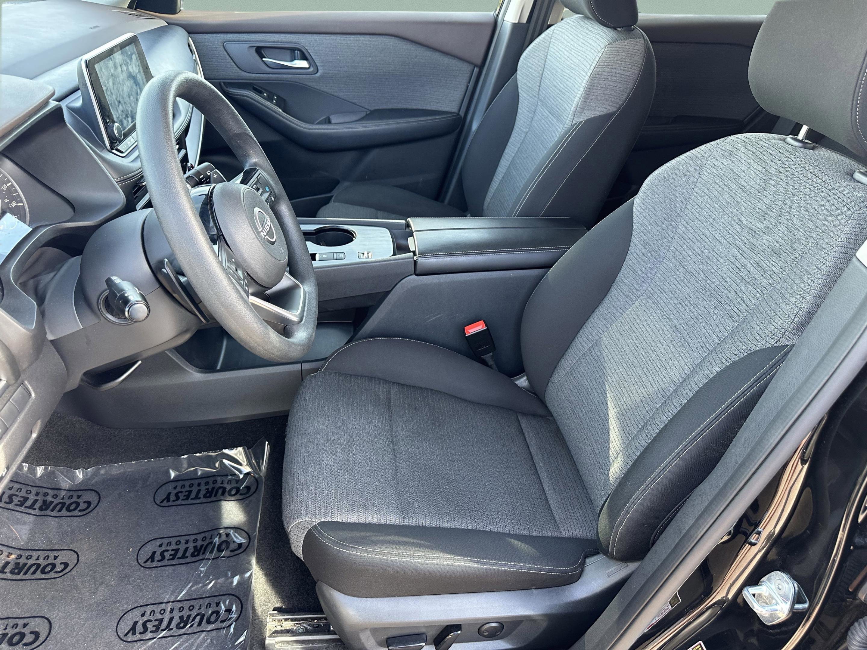 Certified 2023 Nissan Rogue SV FWD image 20