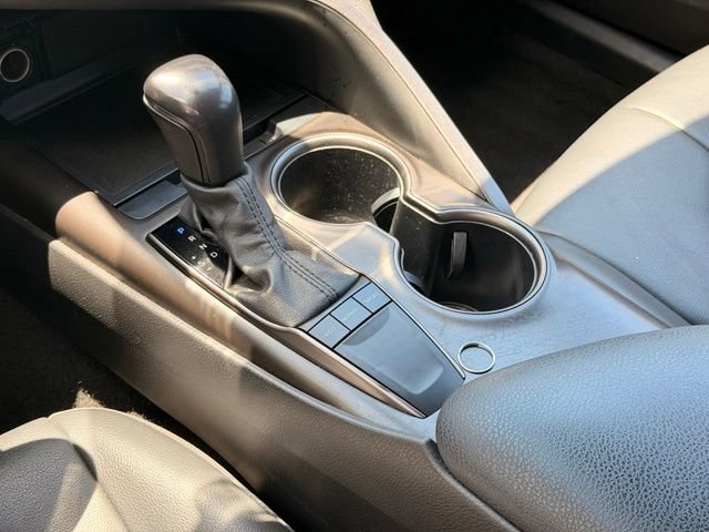 Used 2022 Toyota Camry SE FWD image 18
