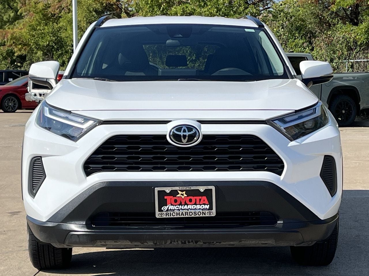 Used 2025 Toyota RAV4 XLE FWD image 7