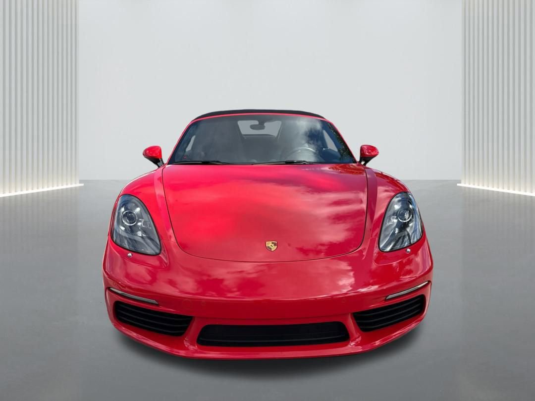 Used 2021 Porsche 718 Boxster image 2