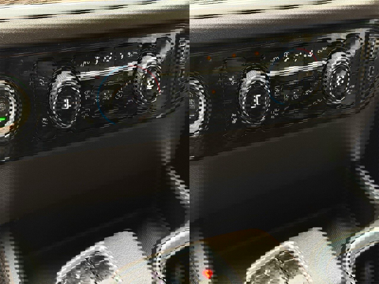 Used 2022 Chevrolet Silverado 1500 LT image 20