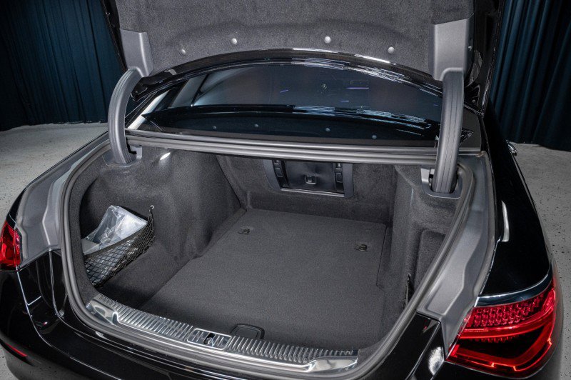 New 2026 Mercedes-Benz S 580 4MATIC Sedan image 6