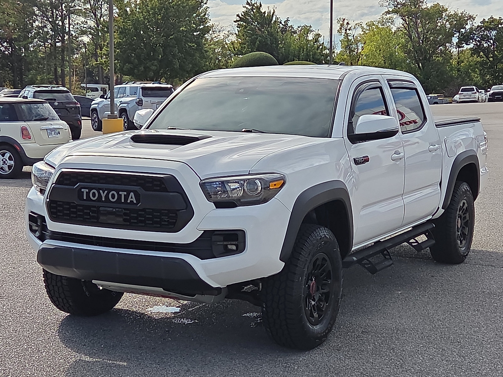 Used 2019 Toyota Tacoma TRD Pro AWD/4WD image 2