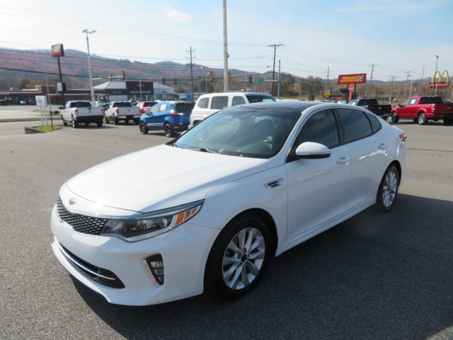 Used 2018 Kia Optima S w/ Panoramic Sunroof Package image 8