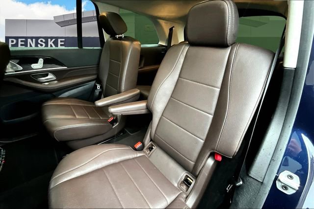 Used 2021 Mercedes-Benz GLS 450 4MATIC image 25