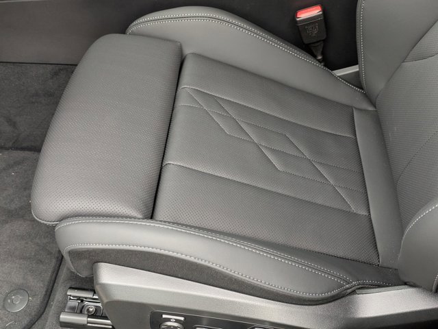 New 2026 BMW X3 xDrive30 w/ Convenience Package image 4