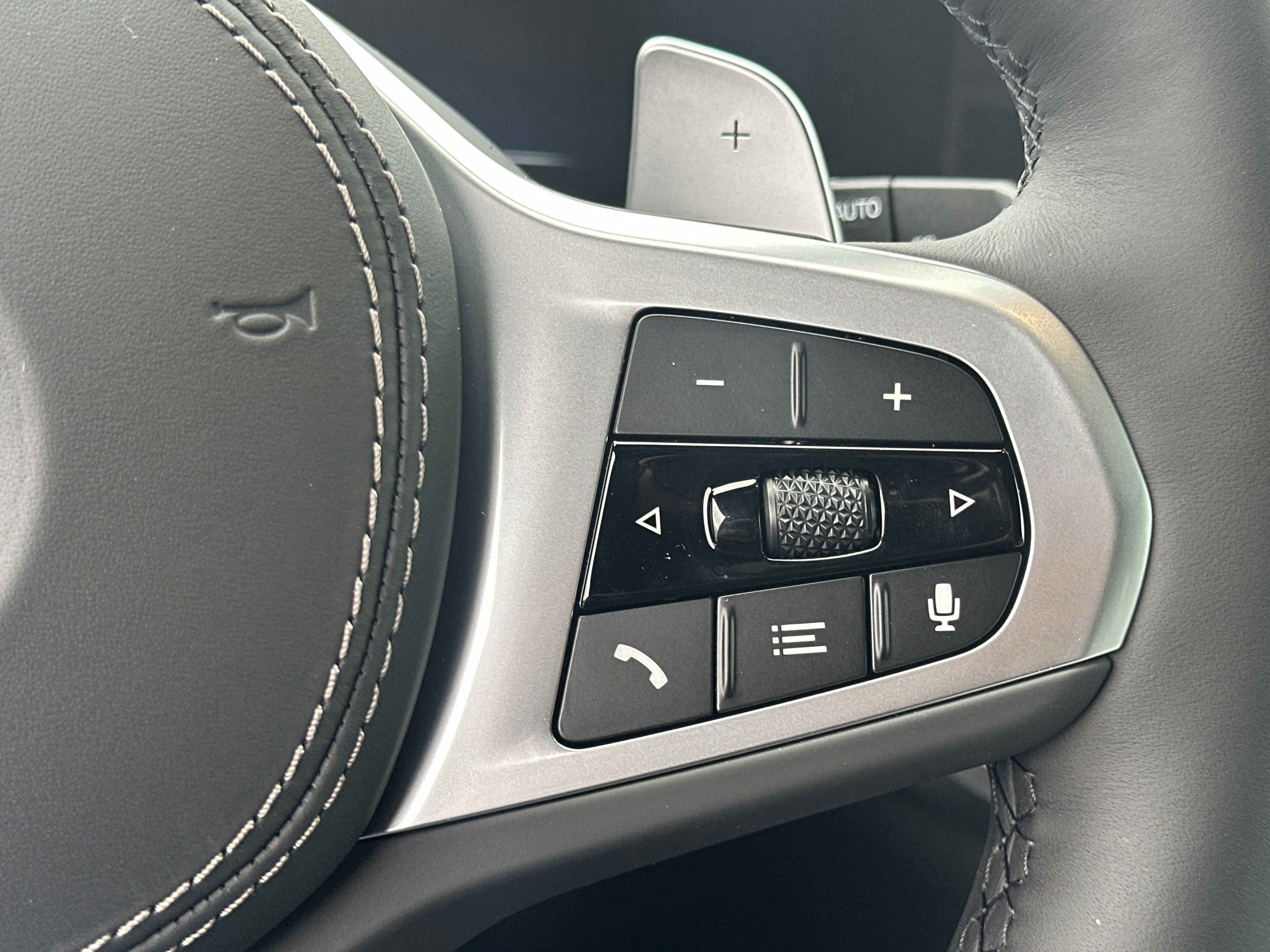 New 2026 BMW X5 sDrive40i w/ M Sport Package RWD image 12