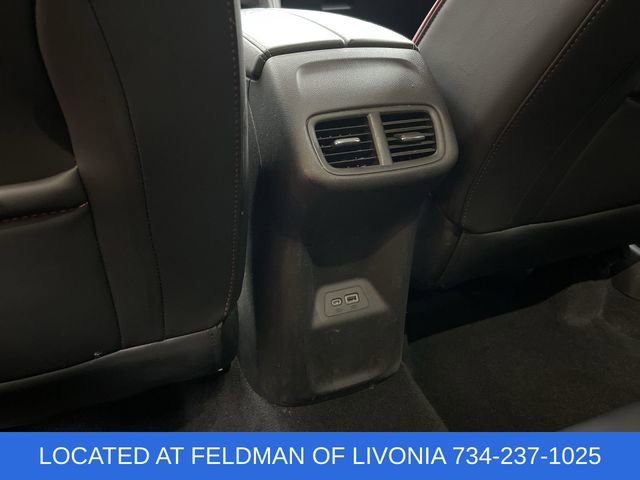 Certified 2022 Buick Envision Essence w/ Sport Touring Package image 20