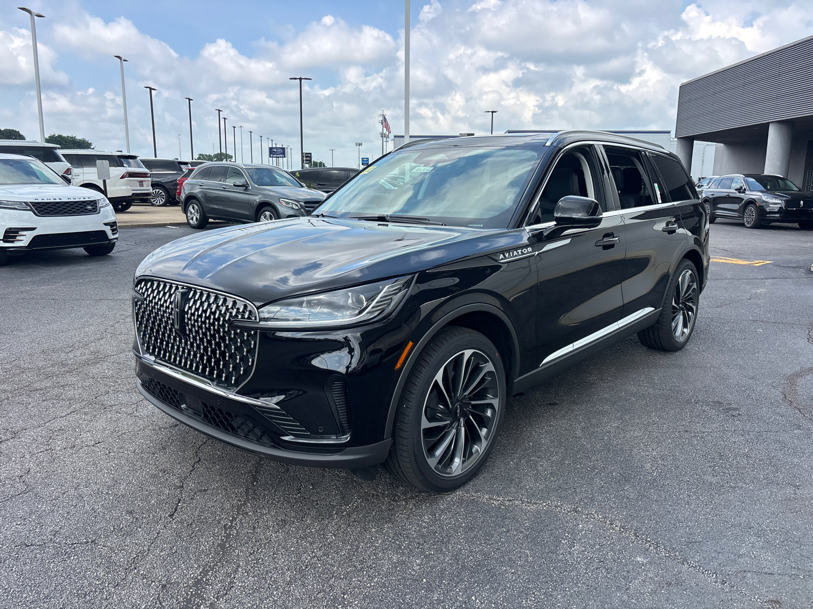 New 2026 Lincoln Aviator Reserve AWD/4WD image 3