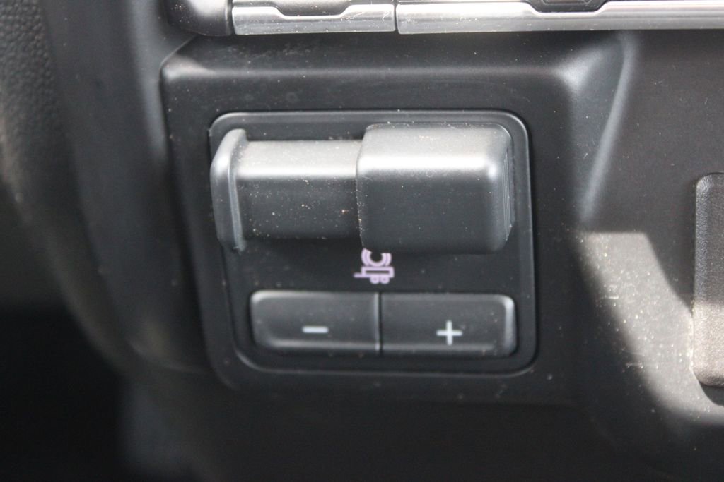 Used 2023 Chevrolet Silverado 2500 LT AWD/4WD image 41