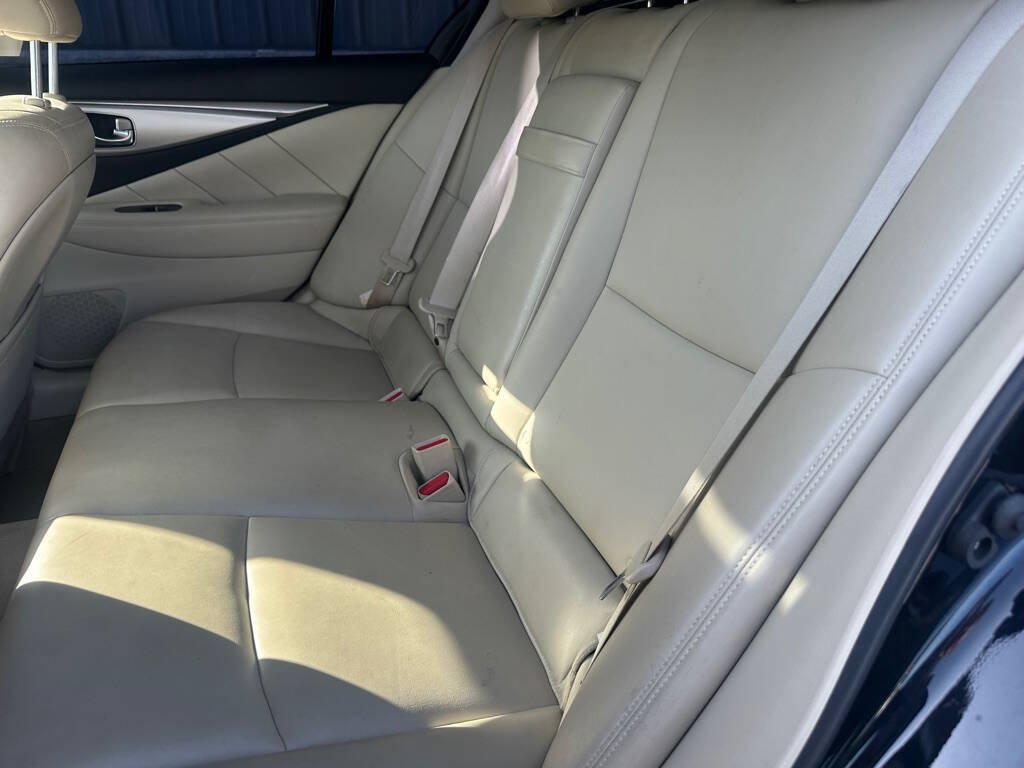 Used 2020 INFINITI Q50 Luxe w/ Essential Package (3.0T Luxe) AWD/4WD image 8