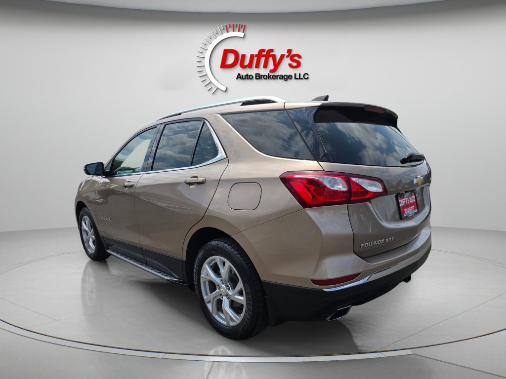 Used 2018 Chevrolet Equinox LT w/ LPO, Hit The Road Package AWD/4WD image 18