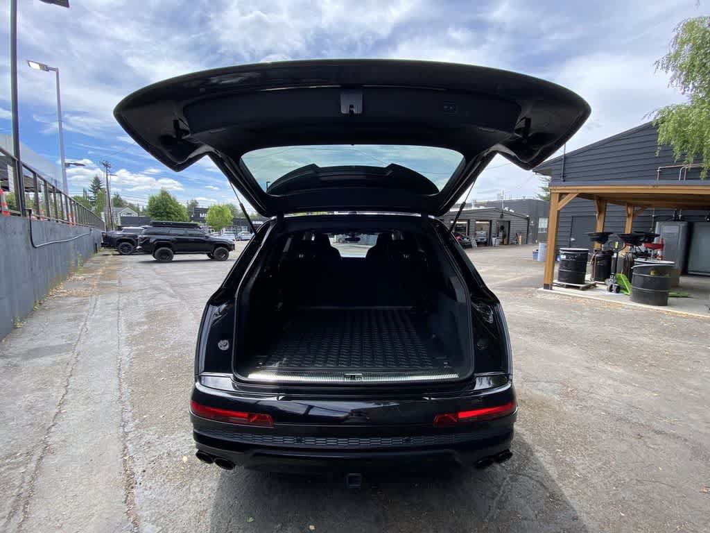 Used 2023 Audi SQ7 Prestige AWD/4WD image 27