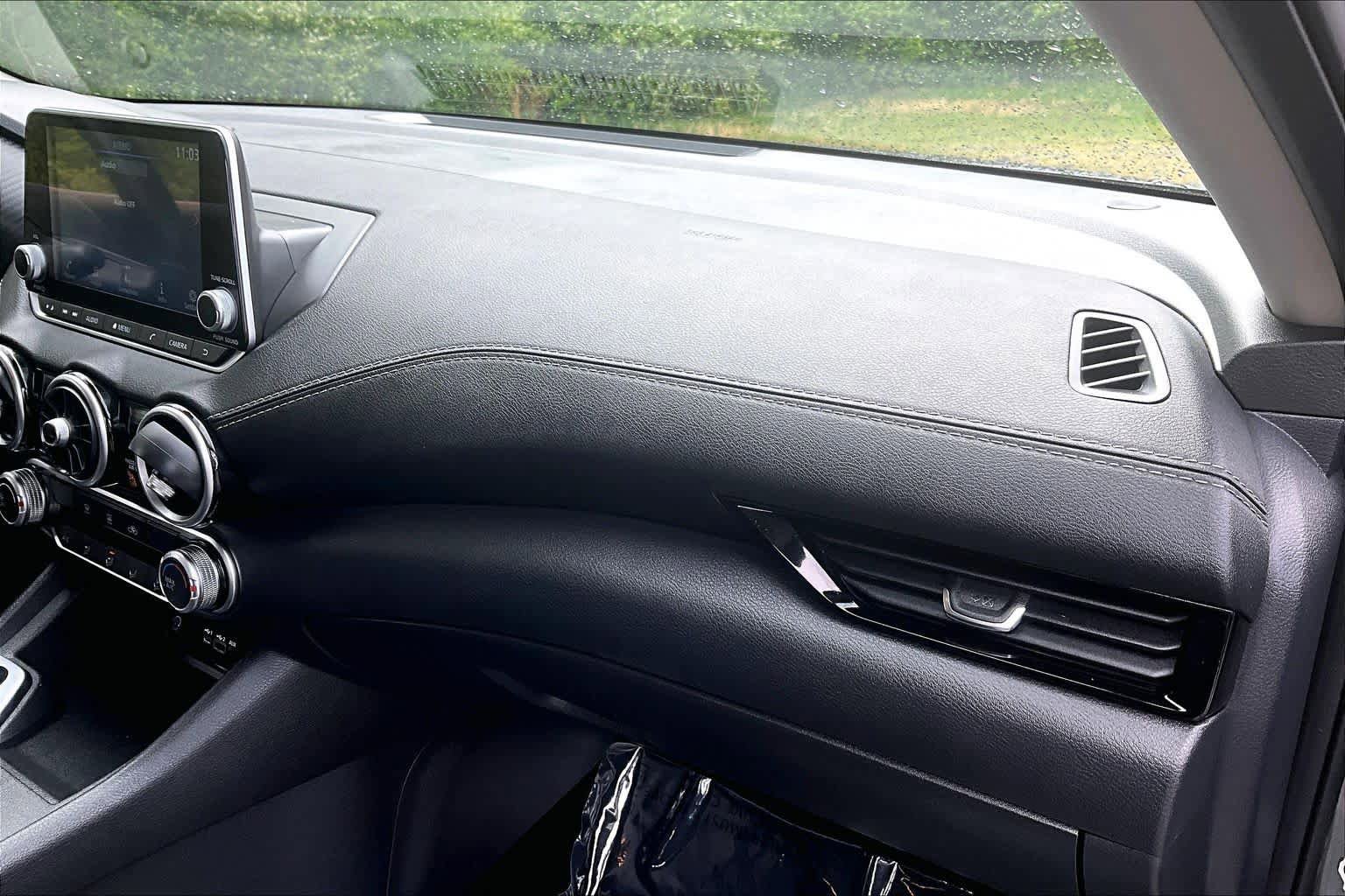 Used 2024 Nissan Sentra SV FWD image 19