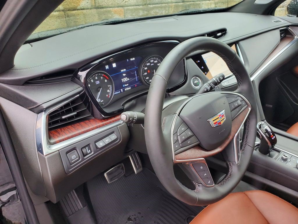 Certified 2026 Cadillac XT5 Sportv w/ LPO, Floor Liner Package AWD/4WD image 20
