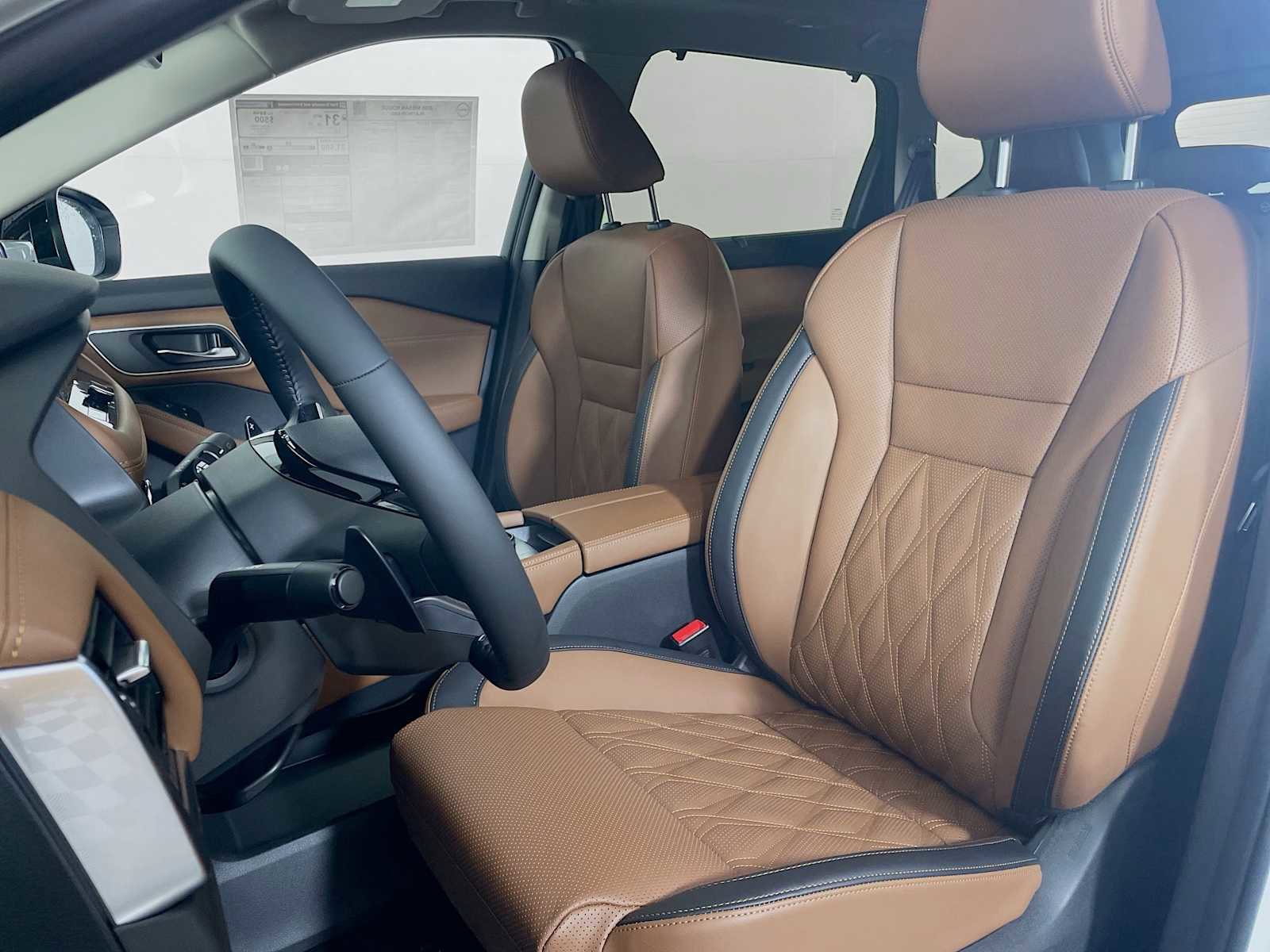 New 2026 Nissan Rogue Platinum image 4