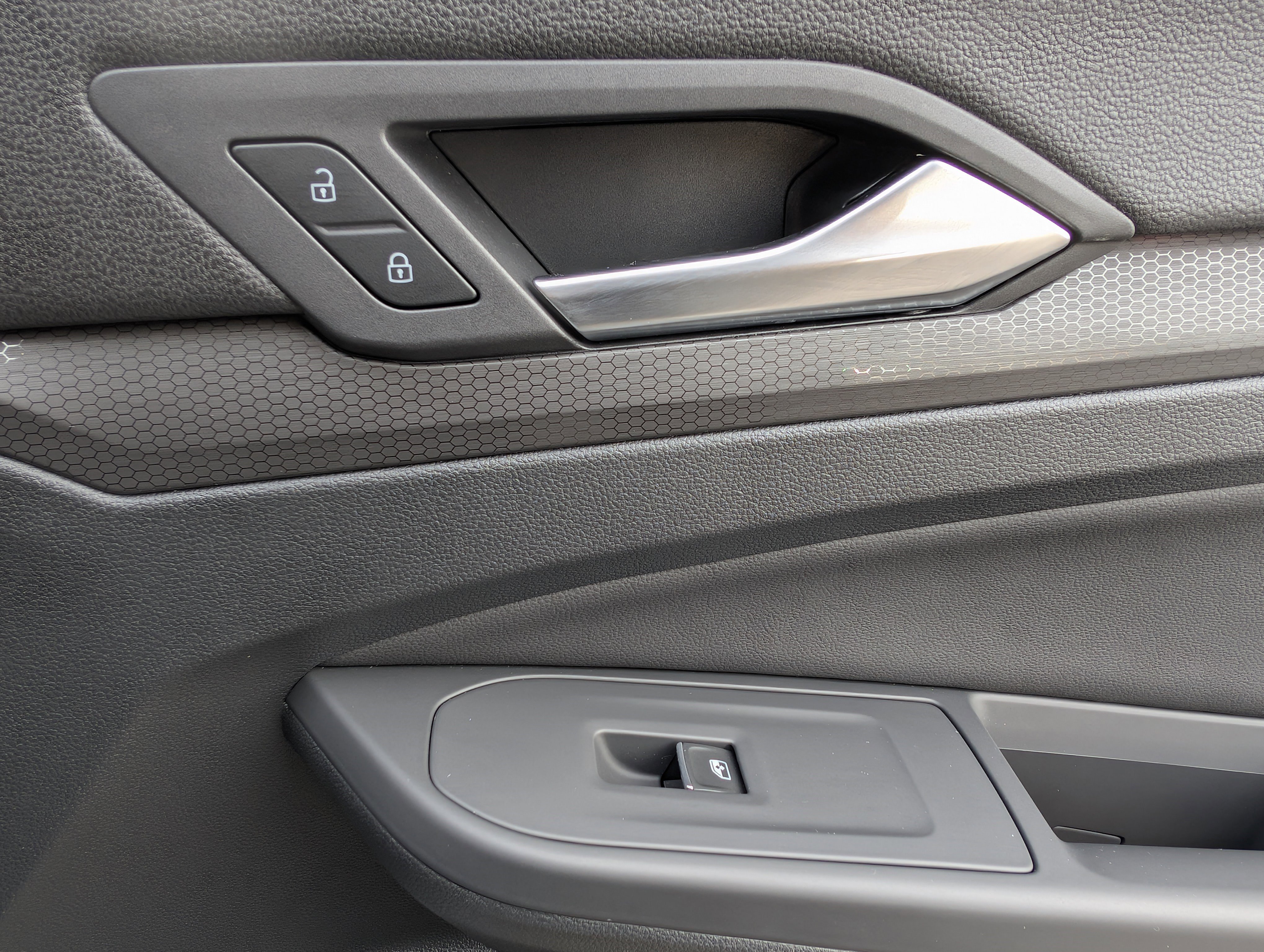 Used 2024 Volkswagen GTI SE image 22