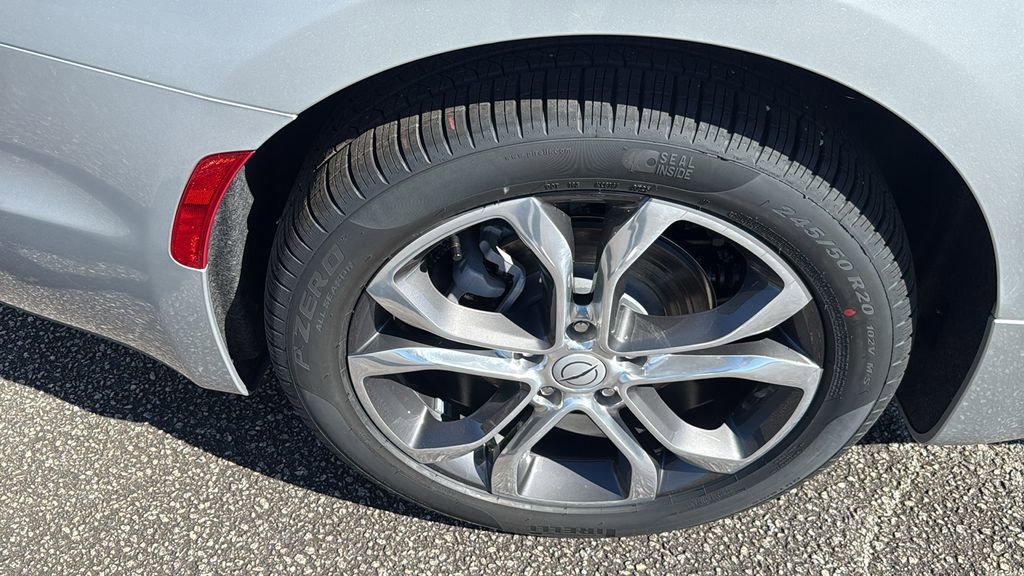 New 2026 Chrysler Pacifica Pinnacle image 10