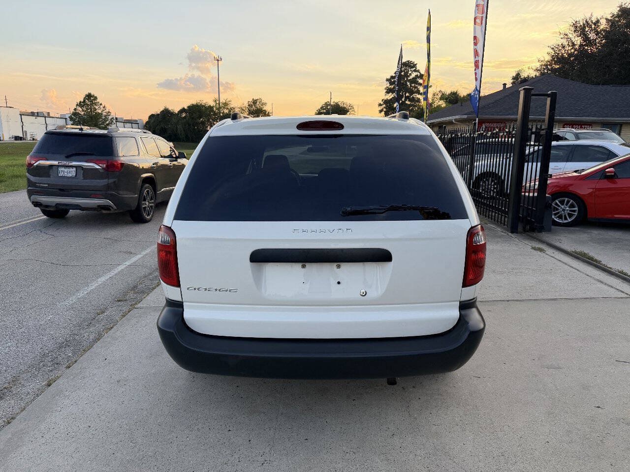Used 2005 Dodge Caravan SE w/ Popular Equipment Group FWD image 7