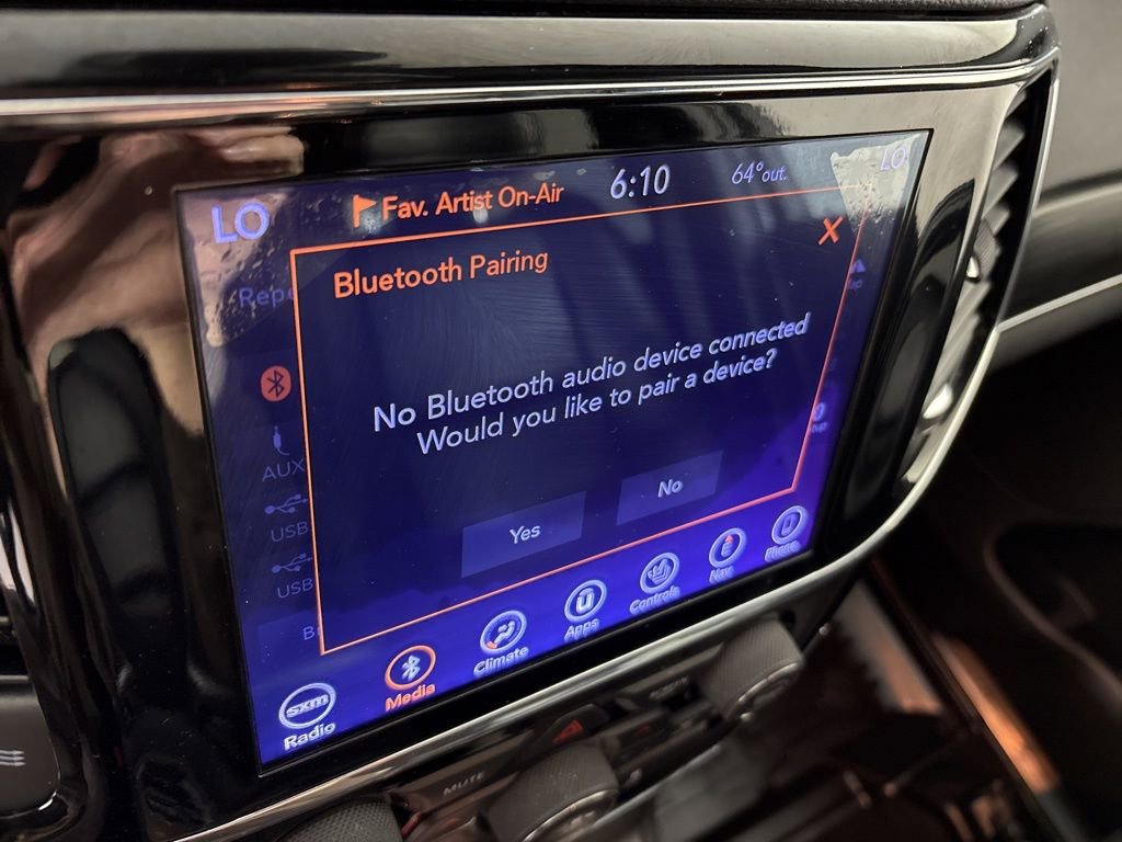 Used 2019 Jeep Grand Cherokee Limited image 28