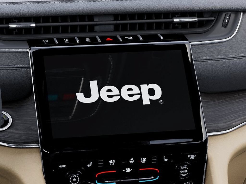 New 2025 Jeep Grand Cherokee L Limited w/ Luxury Tech Group II AWD/4WD image 18