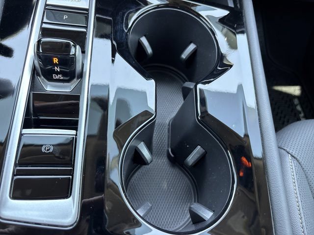 Used 2024 Volkswagen Atlas SE FWD image 43