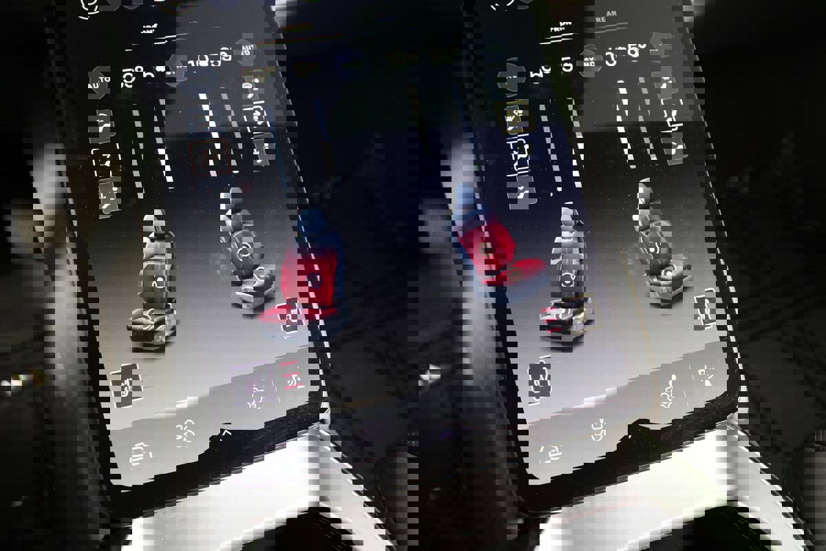 Used 2024 Lucid Air Pure image 22