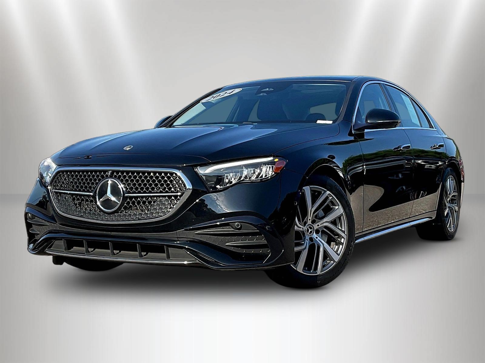 Certified 2024 Mercedes-Benz E 350 4MATIC Sedan image 3