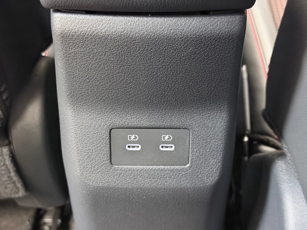 Used 2025 Nissan Kicks SR AWD/4WD image 23