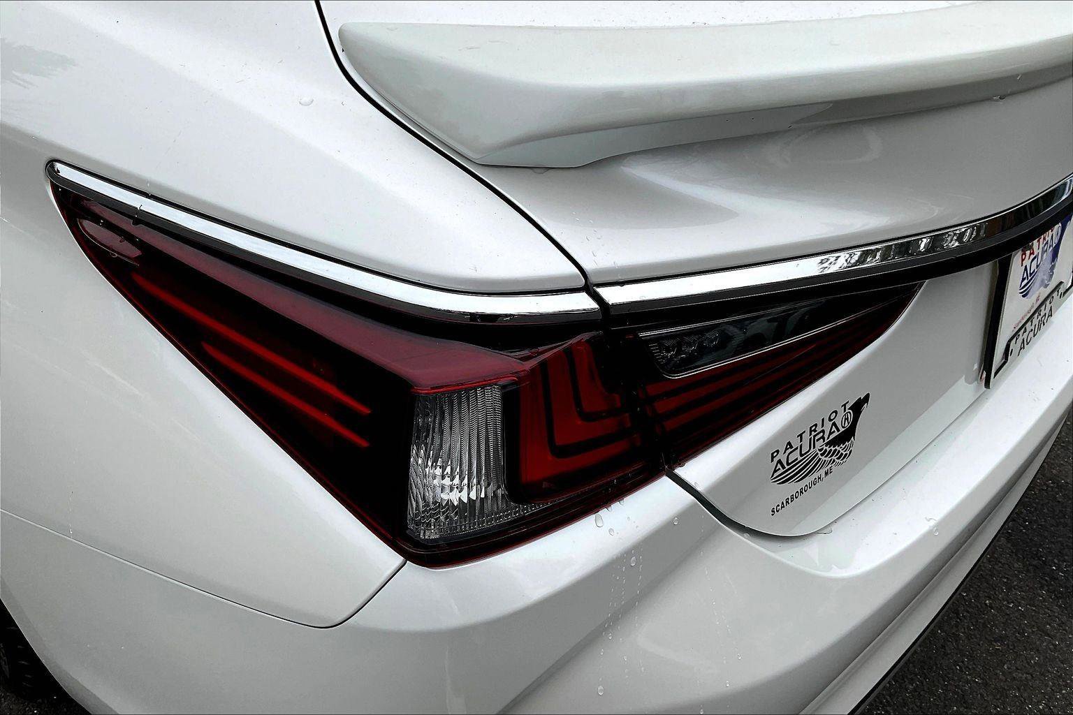 Used 2021 Lexus ES 250 w/ Luxury Package image 32