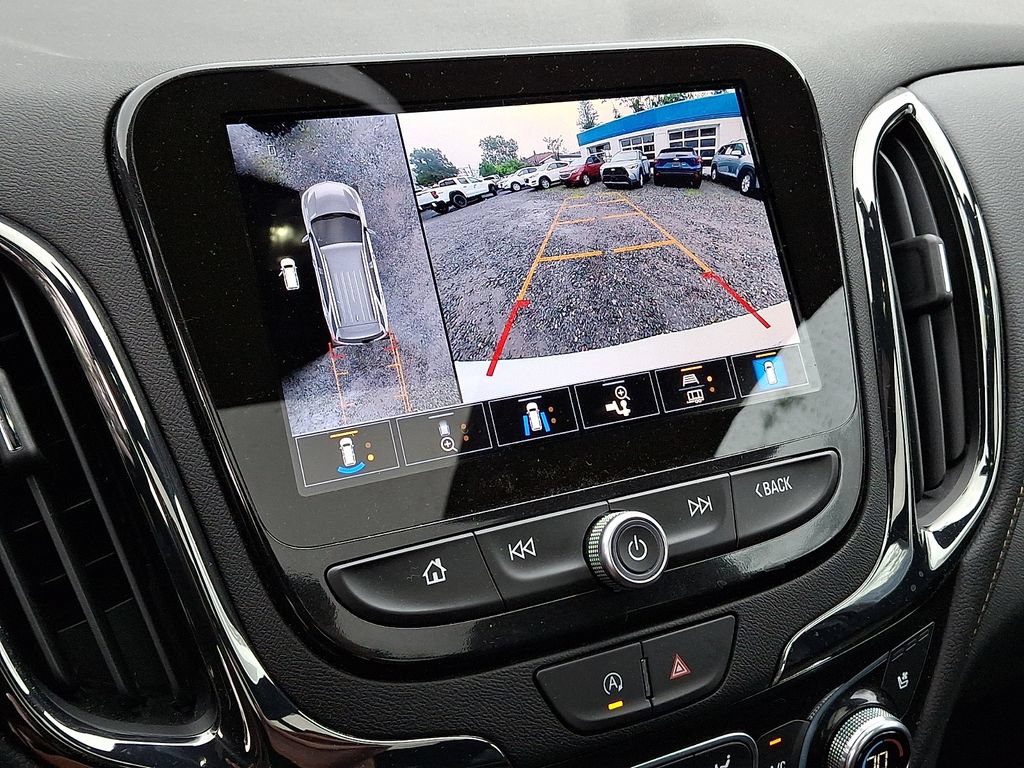 Used 2024 Chevrolet Equinox Premier AWD/4WD image 24