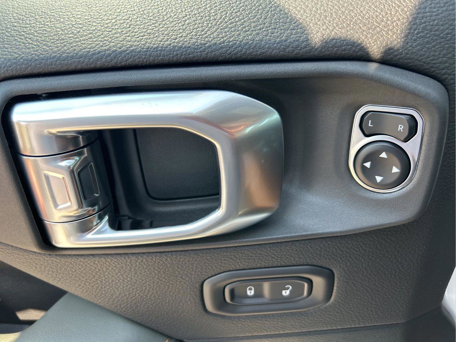 New 2026 Jeep Gladiator Mojave AWD/4WD image 24
