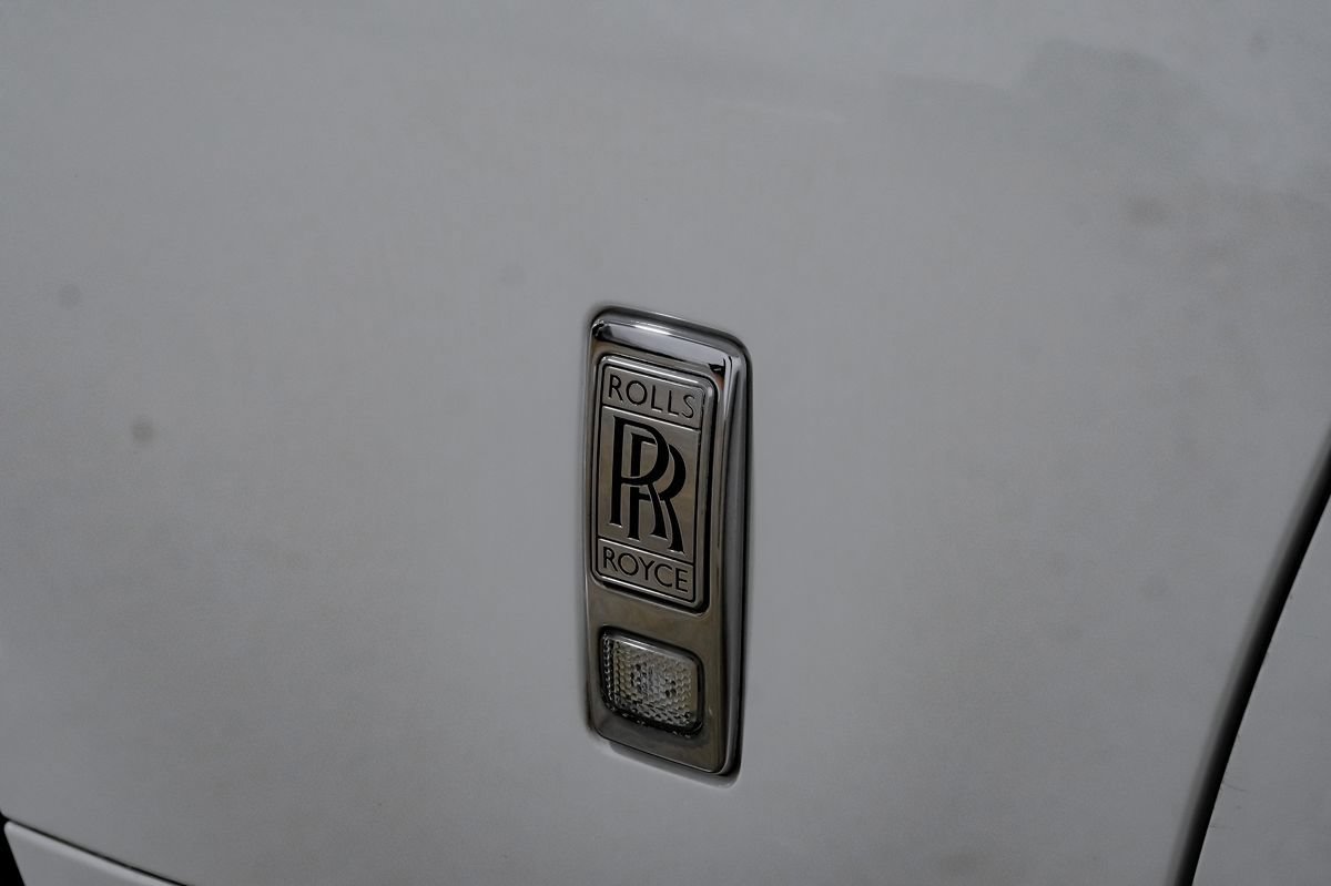 Used 2016 Rolls-Royce Wraith RWD image 37