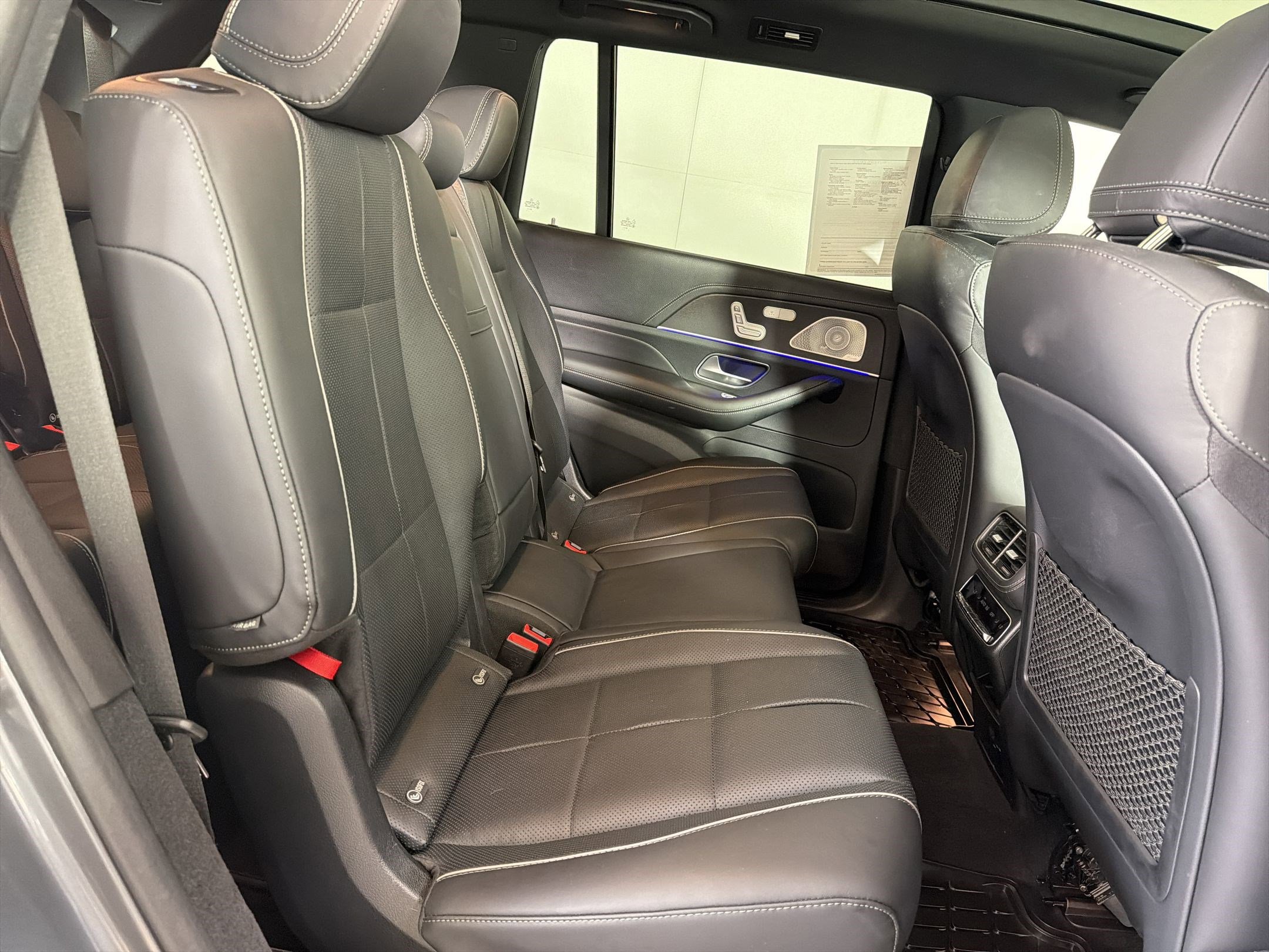 Used 2023 Mercedes-Benz GLS 450 4MATIC image 29