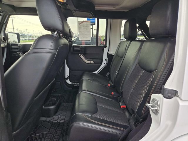Used 2016 Jeep Wrangler Unlimited Sahara image 9