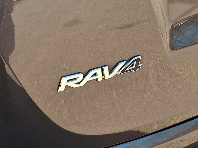 Used 2016 Toyota RAV4 LE image 35