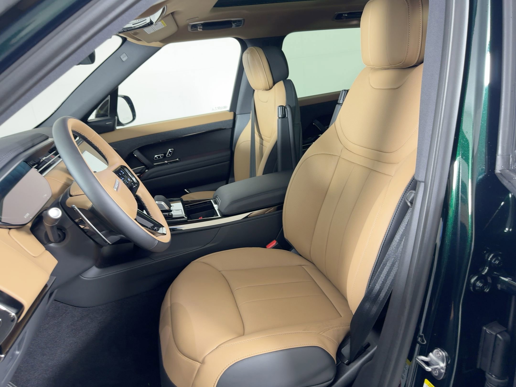 New 2026 Land Rover Range Rover Sport Dynamic SE image 6