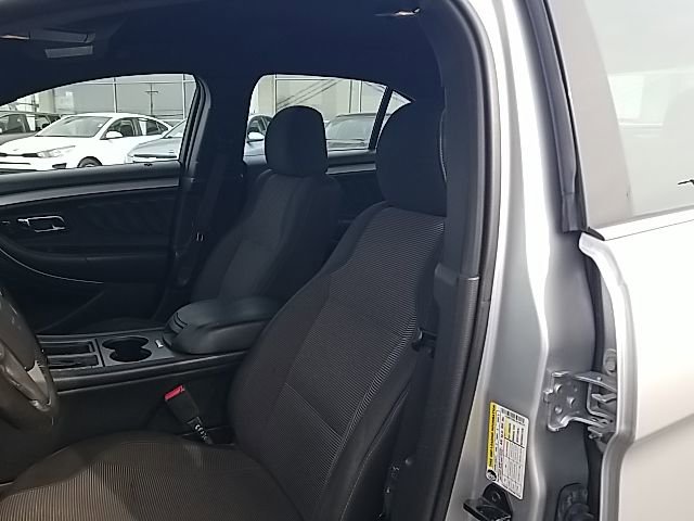 Used 2018 Ford Taurus SEL FWD image 12