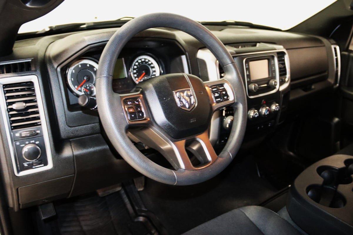 Used 2024 RAM 1500 Classic Warlock image 36