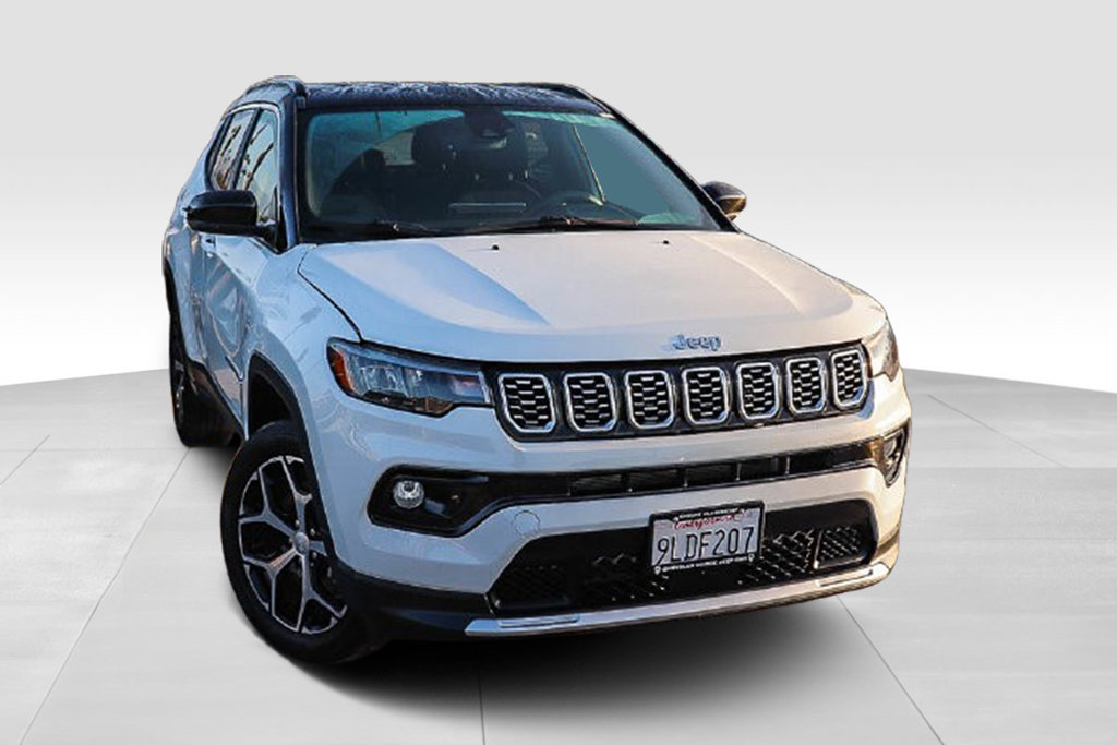 Used 2024 Jeep Compass Limited AWD/4WD image 2