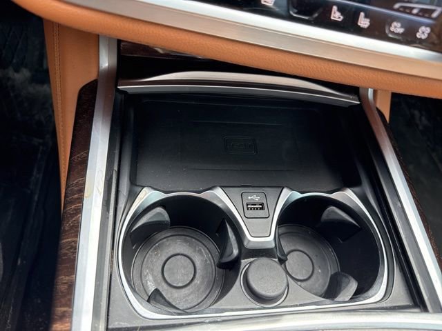 Used 2021 BMW 750i xDrive w/ M Sport Package image 22