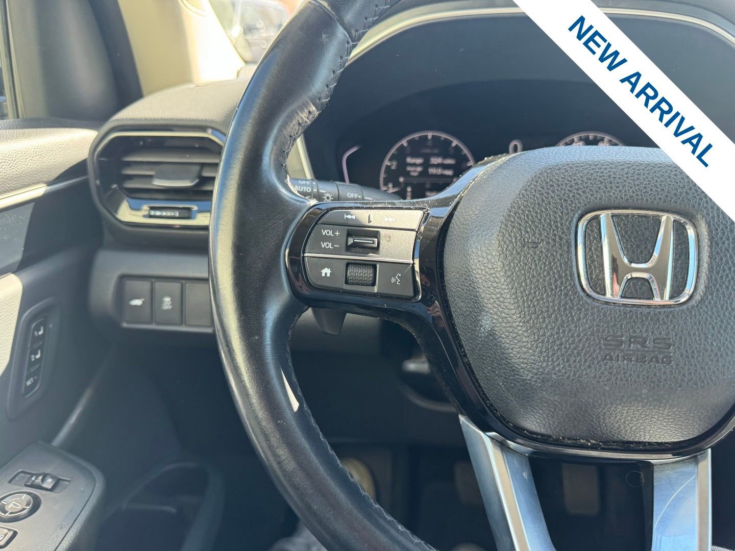 Used 2023 Honda Pilot EX-L image 22