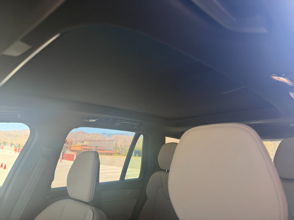 New 2026 Volvo XC90 B6 Plus w/ Protection Package Premier AWD/4WD image 12