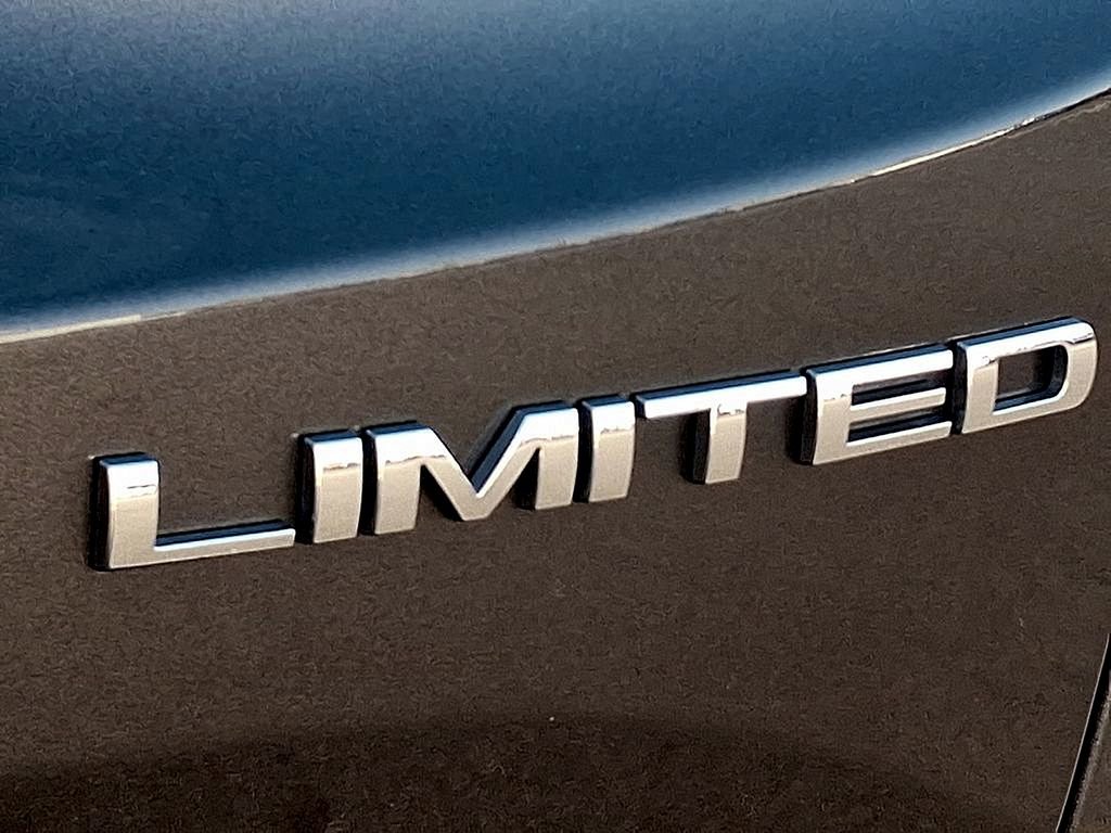 Used 2021 Jeep Renegade Limited AWD/4WD image 32