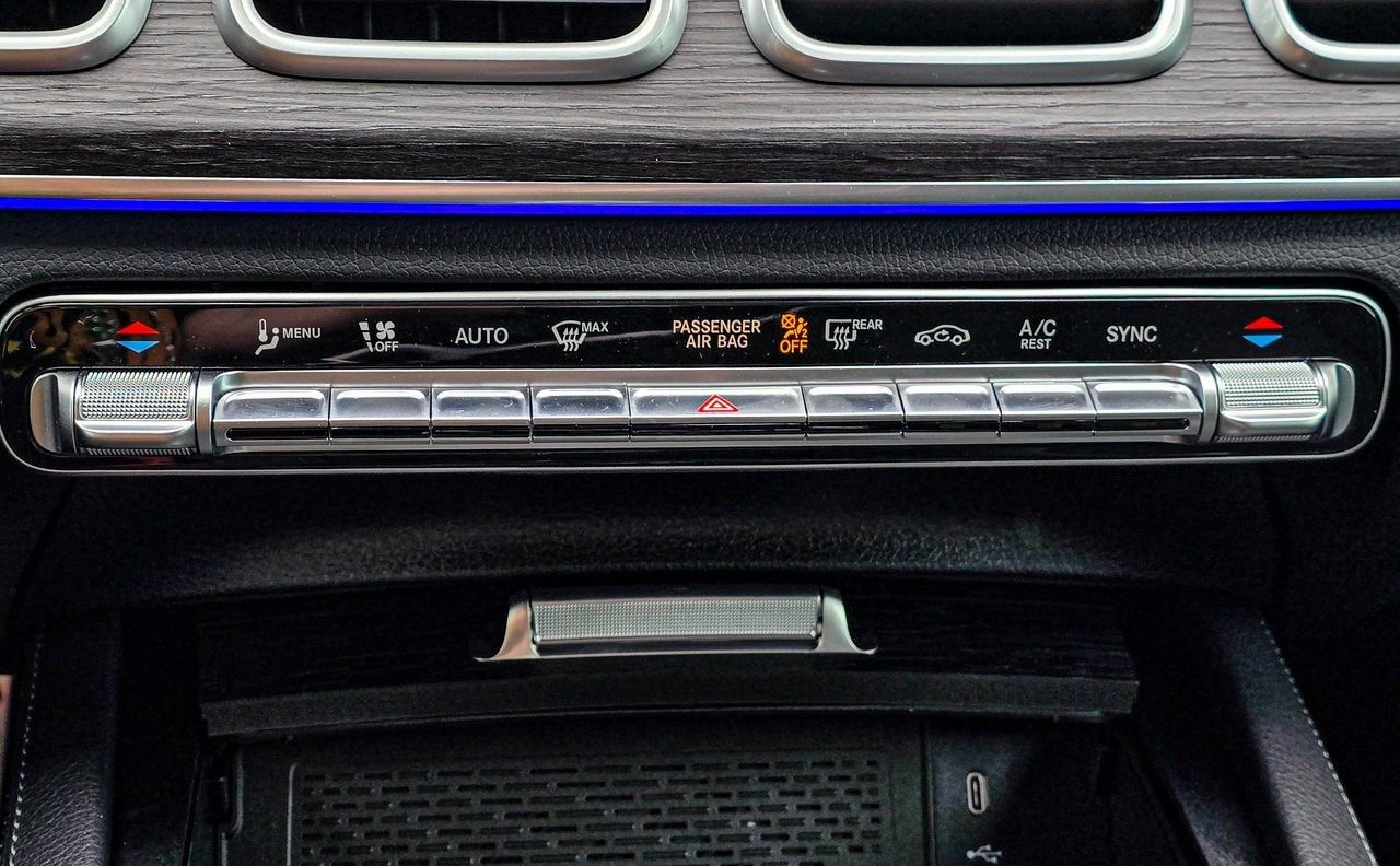 New 2026 Mercedes-Benz GLS 580 4MATIC image 18