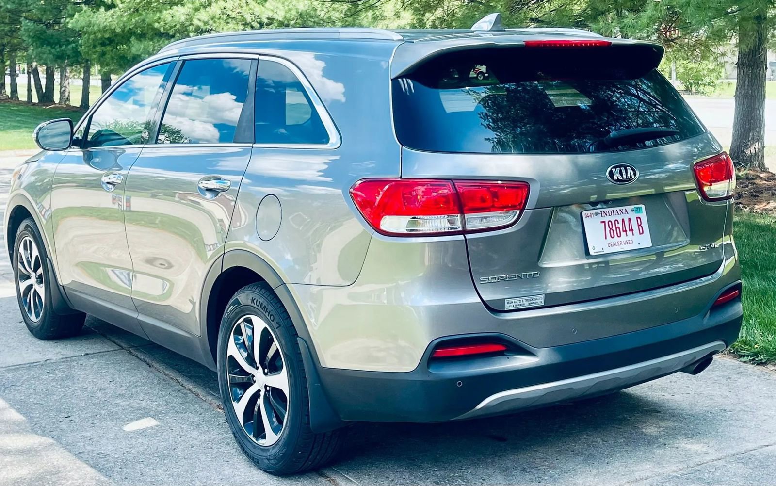 Used 2016 Kia Sorento EX w/ EX Premium Package image 7