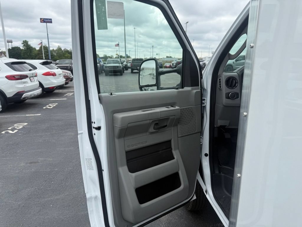New 2027 Ford E-450 and Econoline 450 Super Duty w/ Power Equipment Group RWD image 14