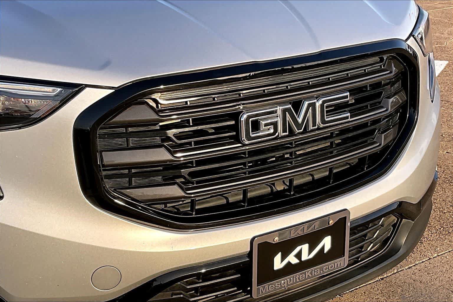 Used 2021 GMC Terrain SLE w/ Elevation Edition FWD image 31